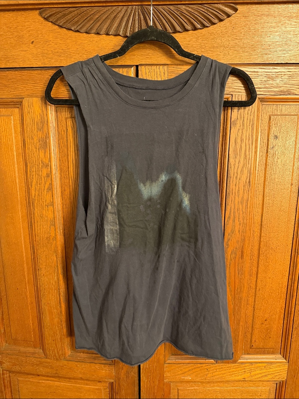 Women's Black Sleeveless Muscle Tee Tank